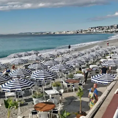 Moderne à Nice, 50 M² Avec Balcon Appartement *