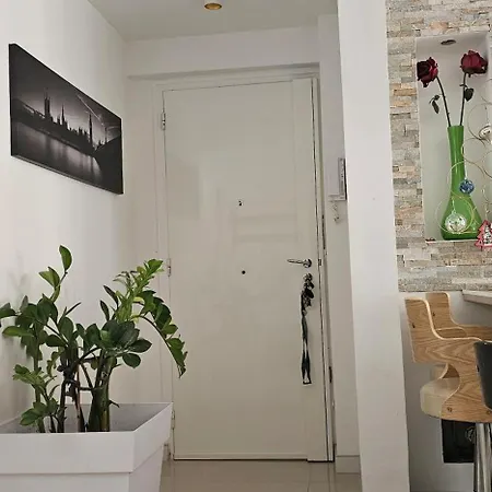 Appartement moderne à Nice, 50 m² avec balcon *